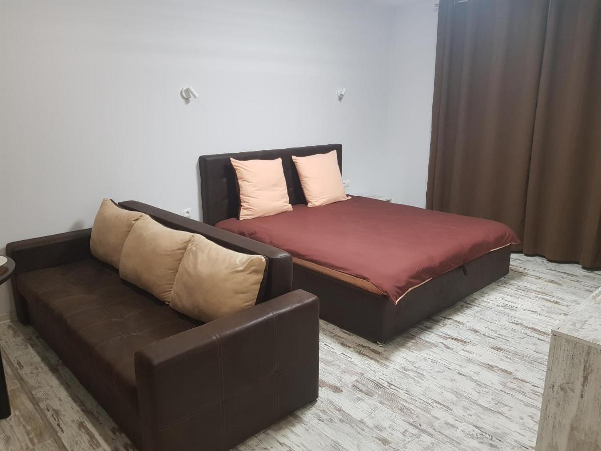 Silver Star Apartment 40m Uzjhorod Exteriör bild